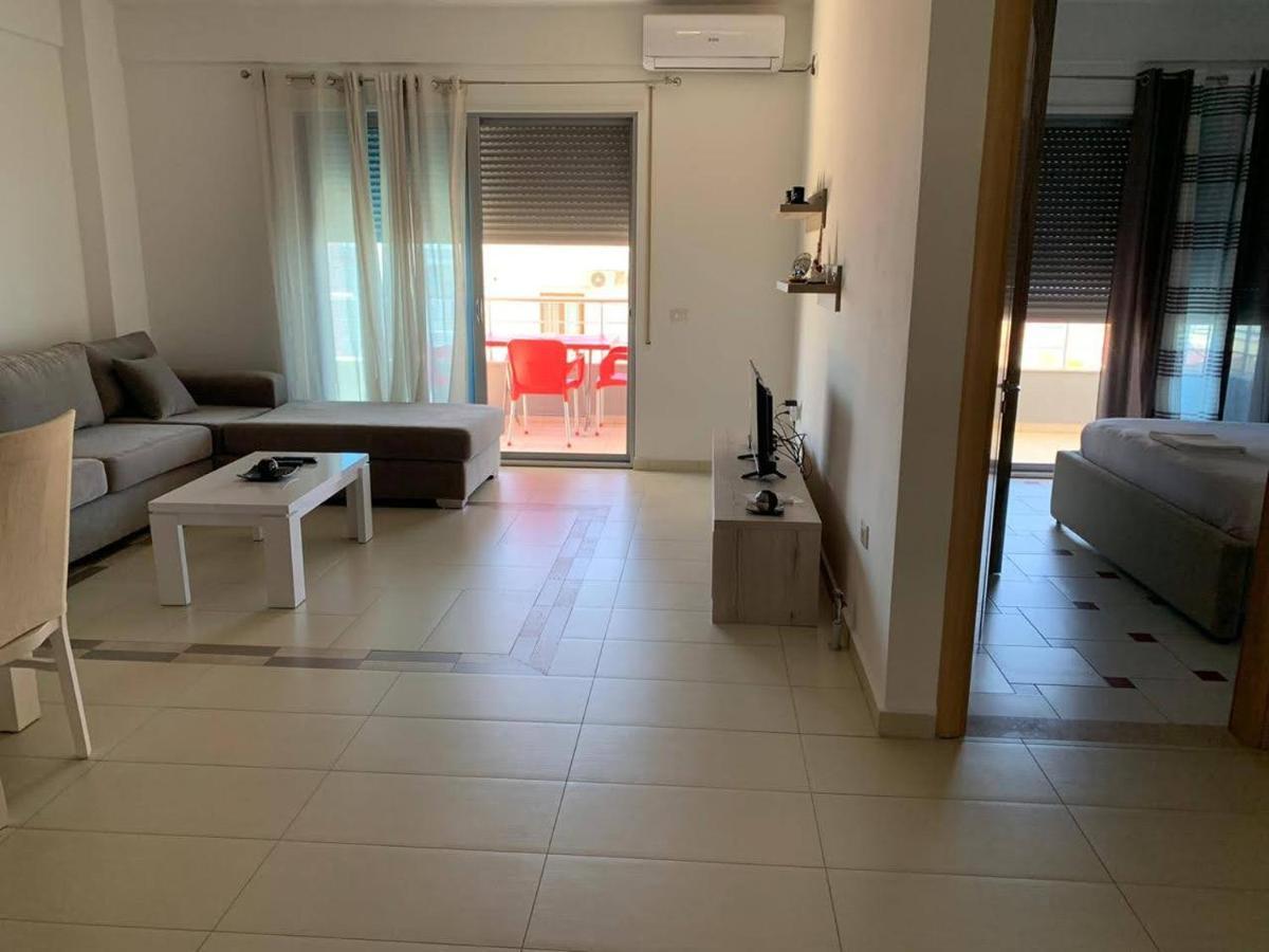 Jasmine Apartments Sarandë Buitenkant foto