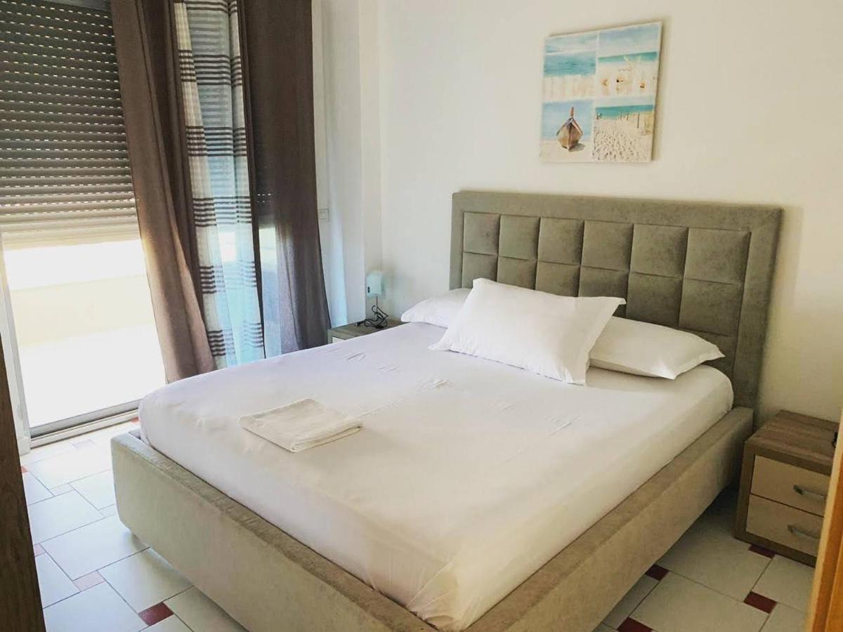 Jasmine Apartments Sarandë Buitenkant foto