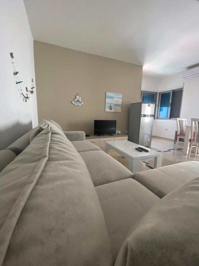 Jasmine Apartments Sarandë Buitenkant foto