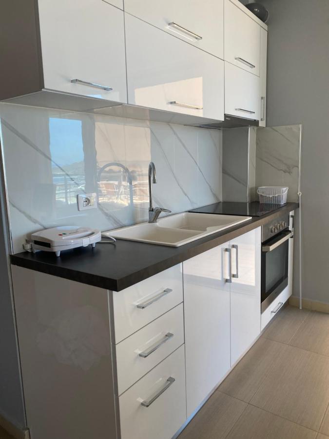 Jasmine Apartments Sarandë Buitenkant foto