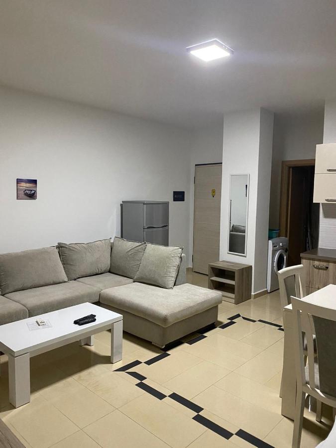 Jasmine Apartments Sarandë Buitenkant foto