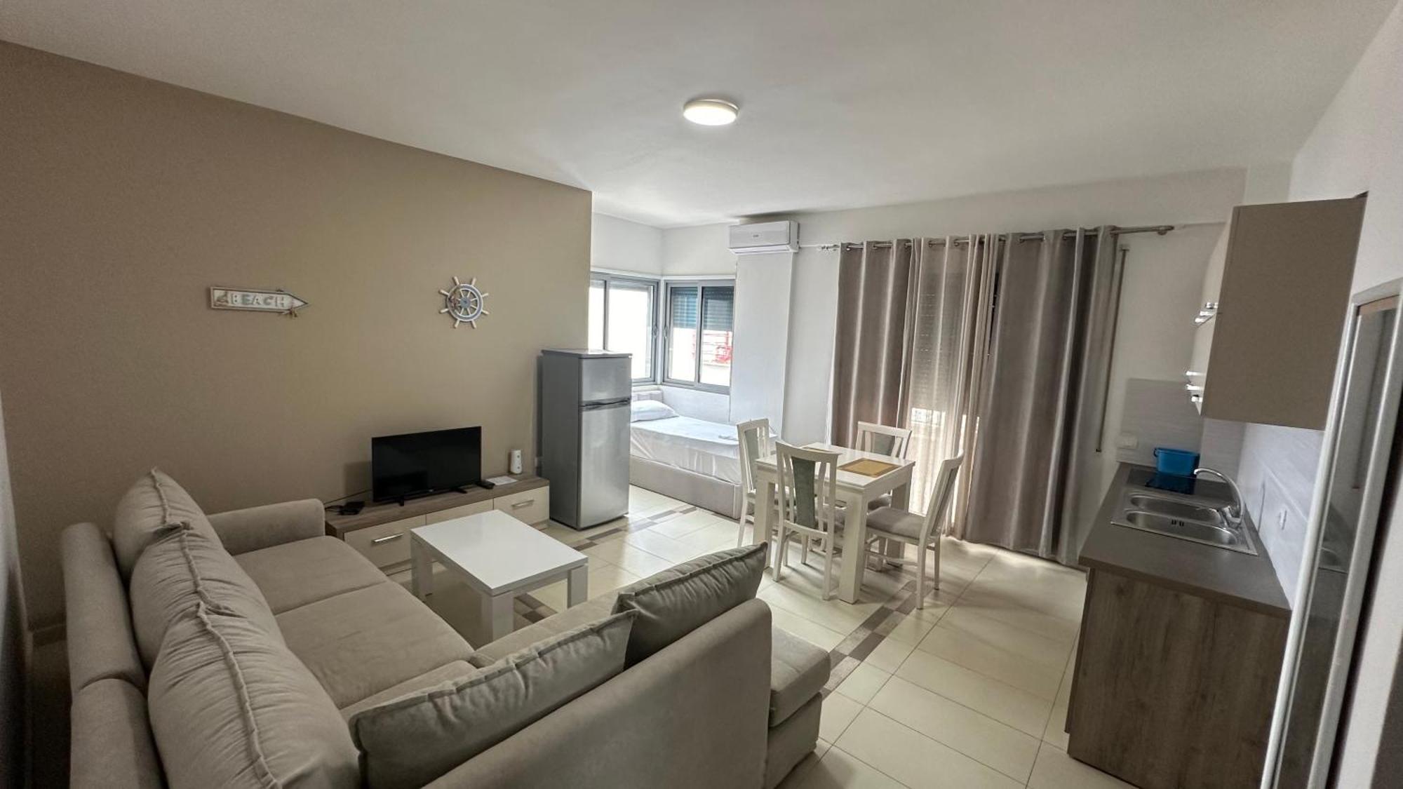 Jasmine Apartments Sarandë Buitenkant foto