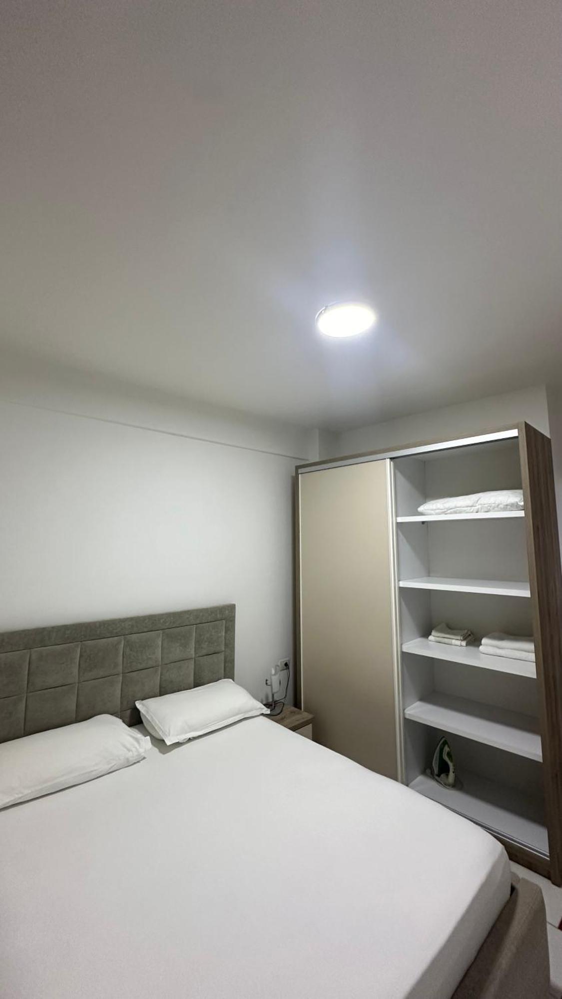 Jasmine Apartments Sarandë Buitenkant foto